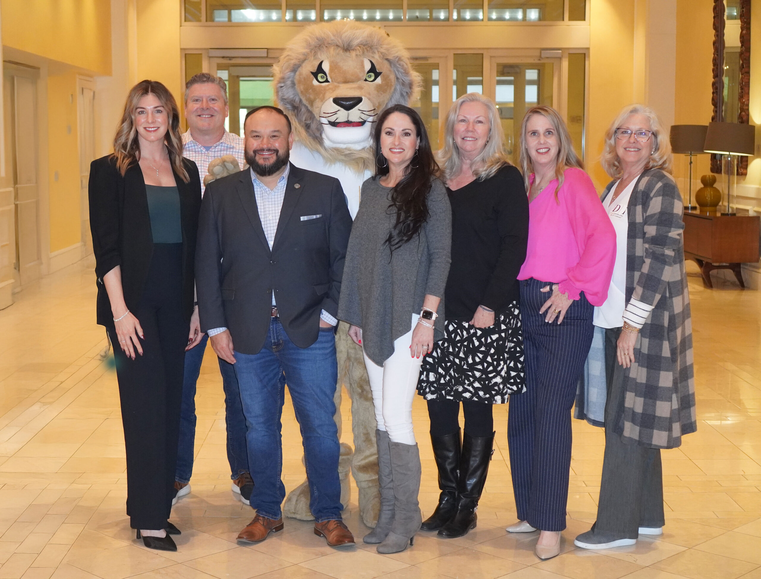 DIXIE-INTERIORS-NATIONAL-TEAM